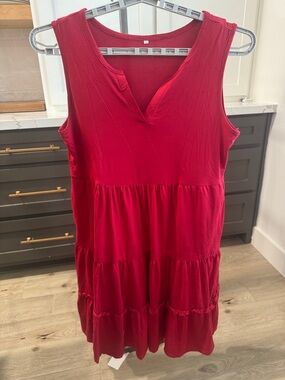 Women's Red Sleeveless Tiered Midi Dress with hidden pockets - NWOT Size L